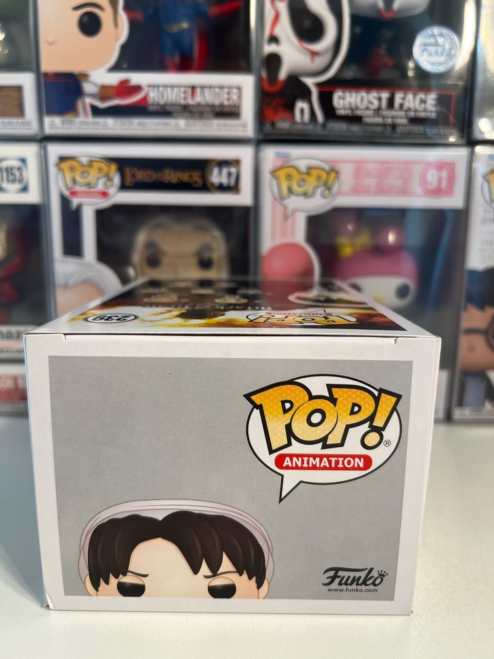 Funko Statuette: Funko POP! Animation Attack on Titan Cleaning Levi Limitée – Nuovo e nell'imballaggio originale da Le Mouret venduto da perfectbijou 4
