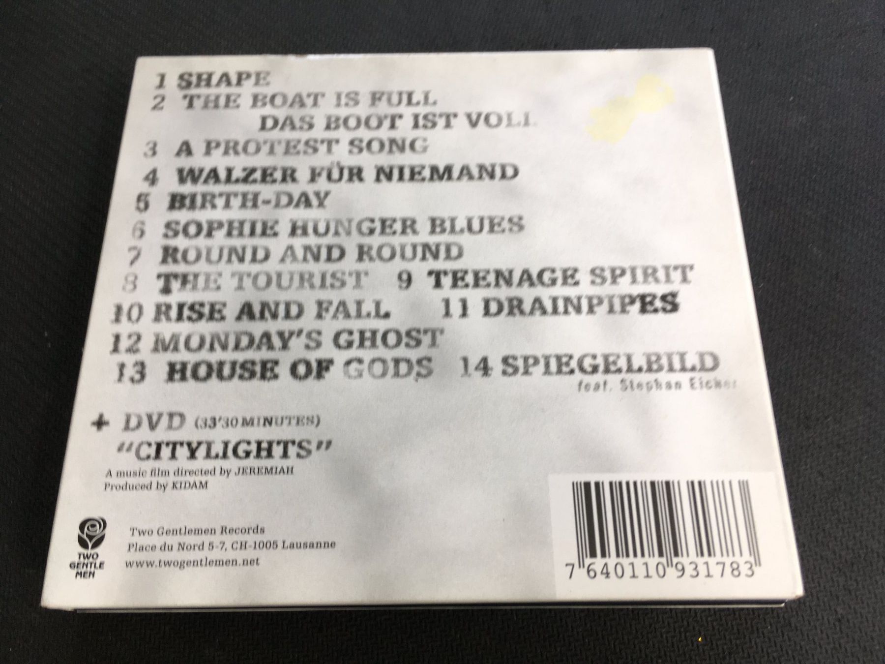 CD: Sophie Hunger - Monday's Ghost -CD- CD+DVD – Usato da St.Gallen venduto da MedienJoe 2