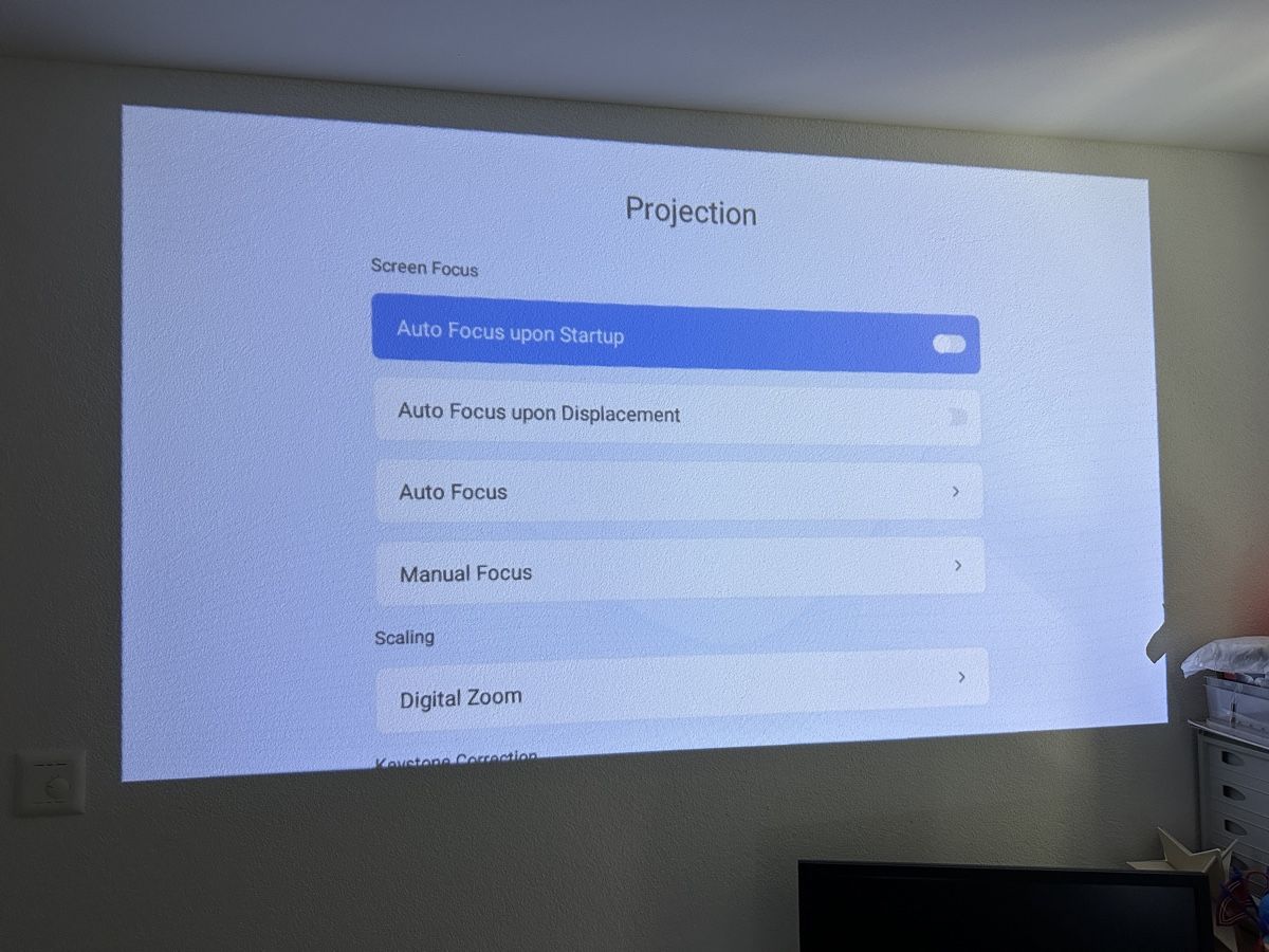 Proiettori: Portable Smart Projector with Android OS s & screen – Usato da Gattikon venduto da Sarahs_Schatzkammer 6