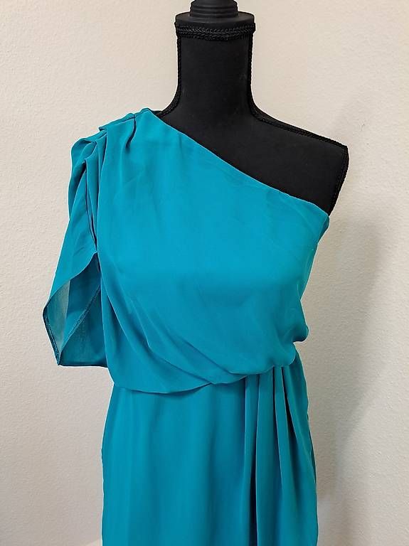 Vestiti: Asymetrisches Kleid Gr. 36 – Usato da Basel venduto da kru_m5x5 2