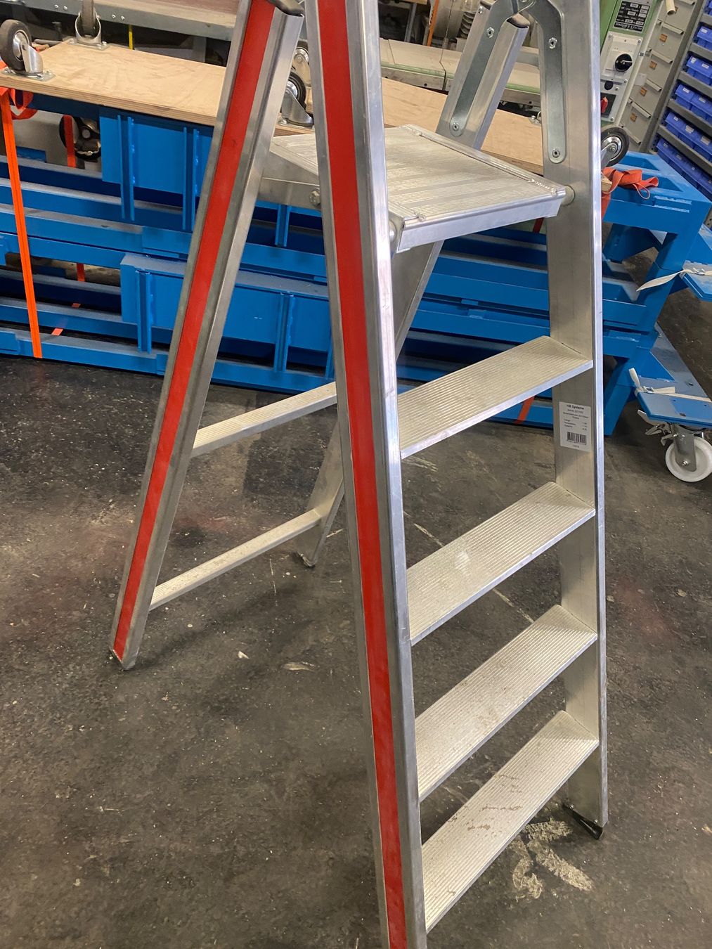 Scale: Podestleiter von HB Systeme ab 1.- – Usato da Wabern venduto da HK-Design 1