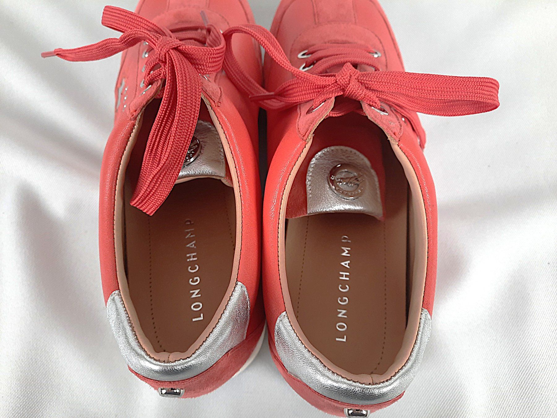 Longchamp Damenschuhe: LONGCHAMP Sneaker rot – Neu (gemäss Beschreibung) aus Beinwil am See von Restwert_Beinwil 2