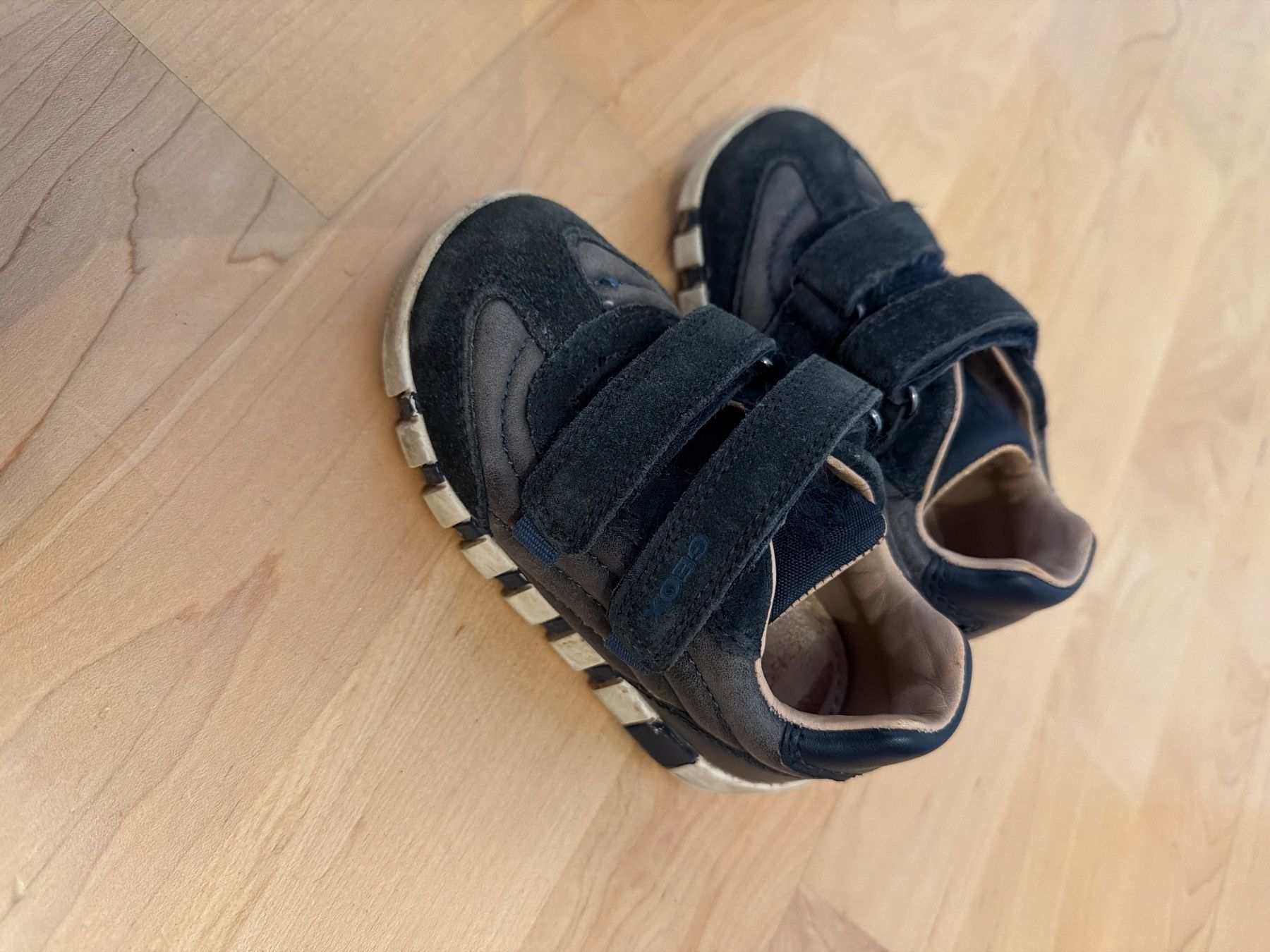 Geox Scarpe per ragazzi: Kindersneakers Geox Grösse 22 – Usato da Zürich venduto da RBol29
