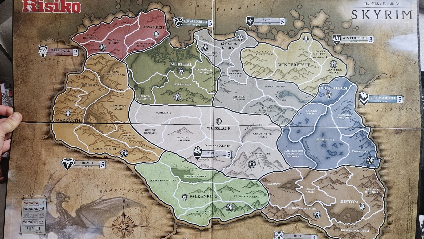 Hasbro Giochi: Risiko "Skyrim", limitierte Erstauflage – Nuovo (secondo la descrizione) da Aarau venduto da hei_hbf8 2