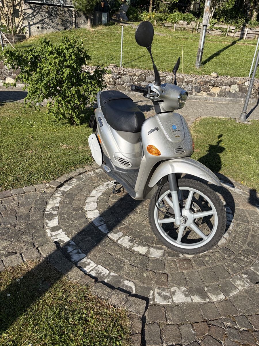 Piaggio Scooters: Piaggio Liberty 50 Gelbe Nummer – Gebraucht aus Gränichen von Ficht