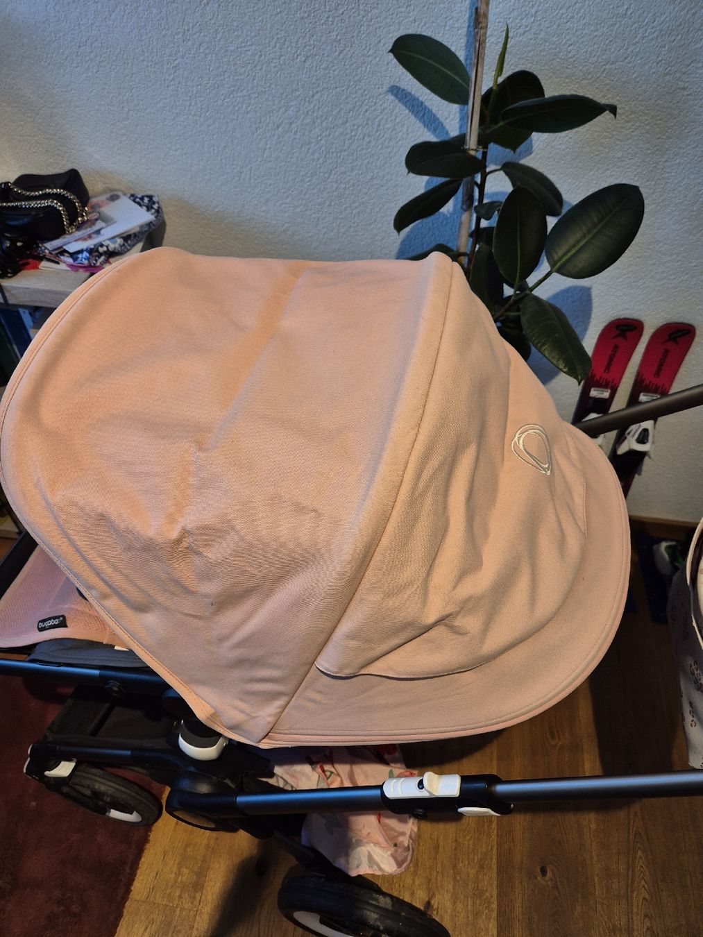 Bugaboo Poussette: Bugaboo Fox Sonnendach Rosa - Top Zustand! – D'occasion à Birmensdorf ZH par rob_nr6k