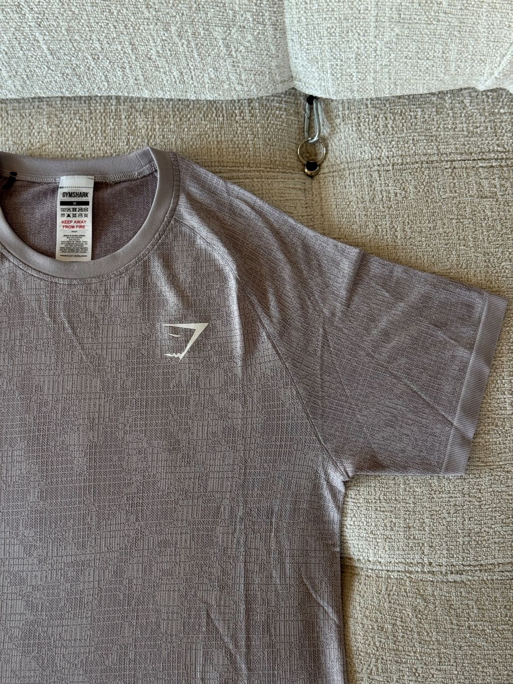 Gymshark T-shirt: Gymshark | T-Shirt – Nuovo (secondo la descrizione) da Horgen venduto da onur_5 3