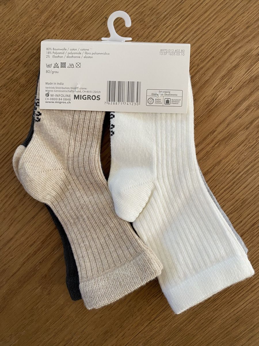 Migros Calze per bambini: 4 Paar Kindersocken neu, Gr. 19-22 – Nuovo e nell'imballaggio originale da Neerach venduto da Sixtine 1