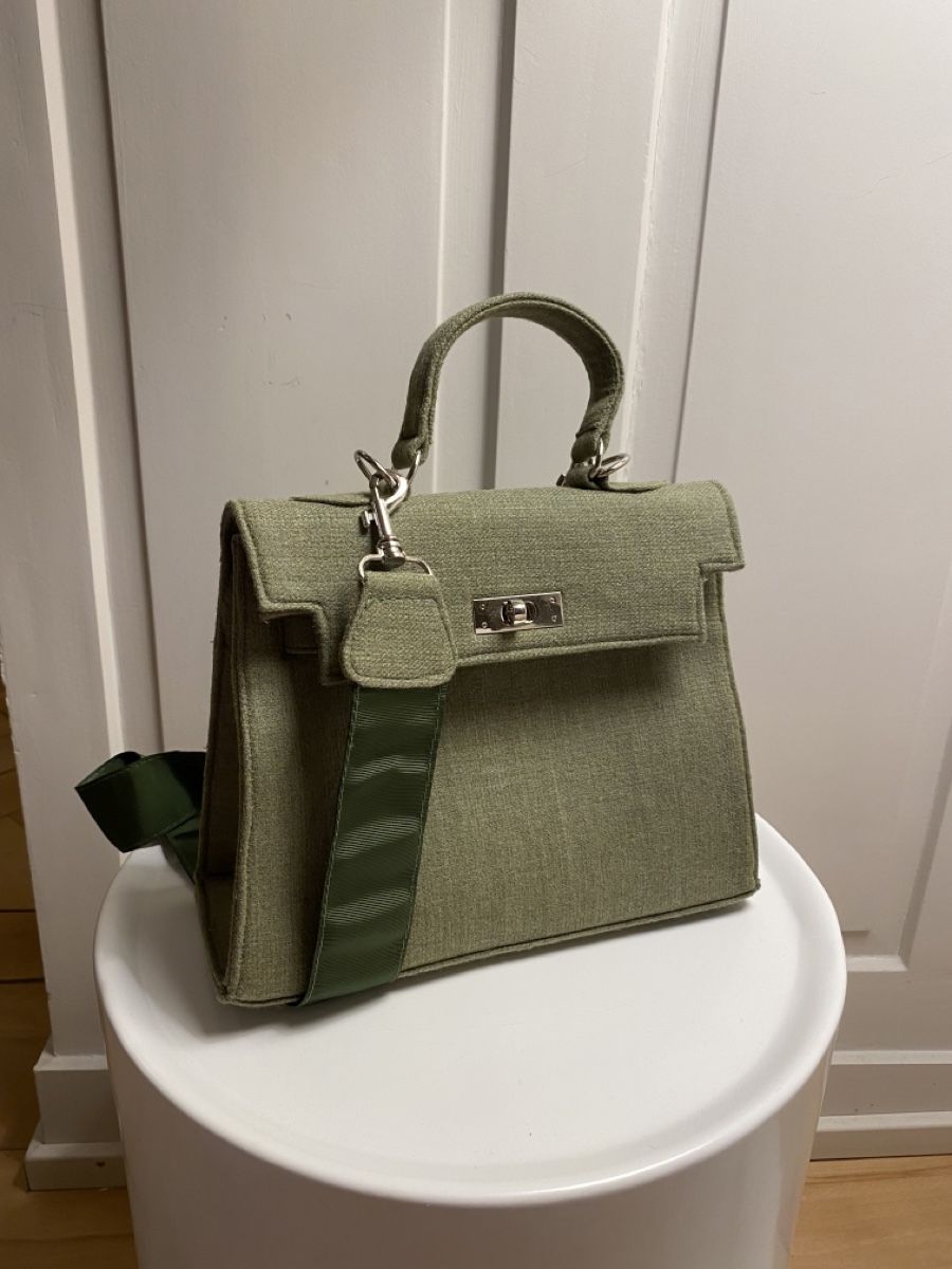 Taschen für Damen: Lindengrüne Tasche – Gebraucht aus Erlenbach ZH von itemstobepruchased