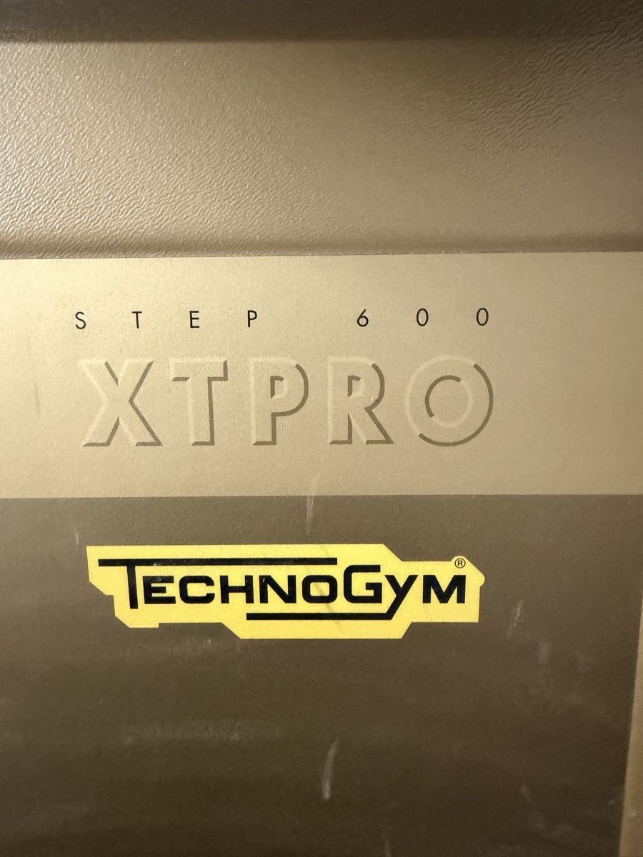 Technogym Hometrainer: Technogym XTPRO STEP 600 Stepper voll funktionstüchtig – Usato da Buhwil venduto da Mme123 6