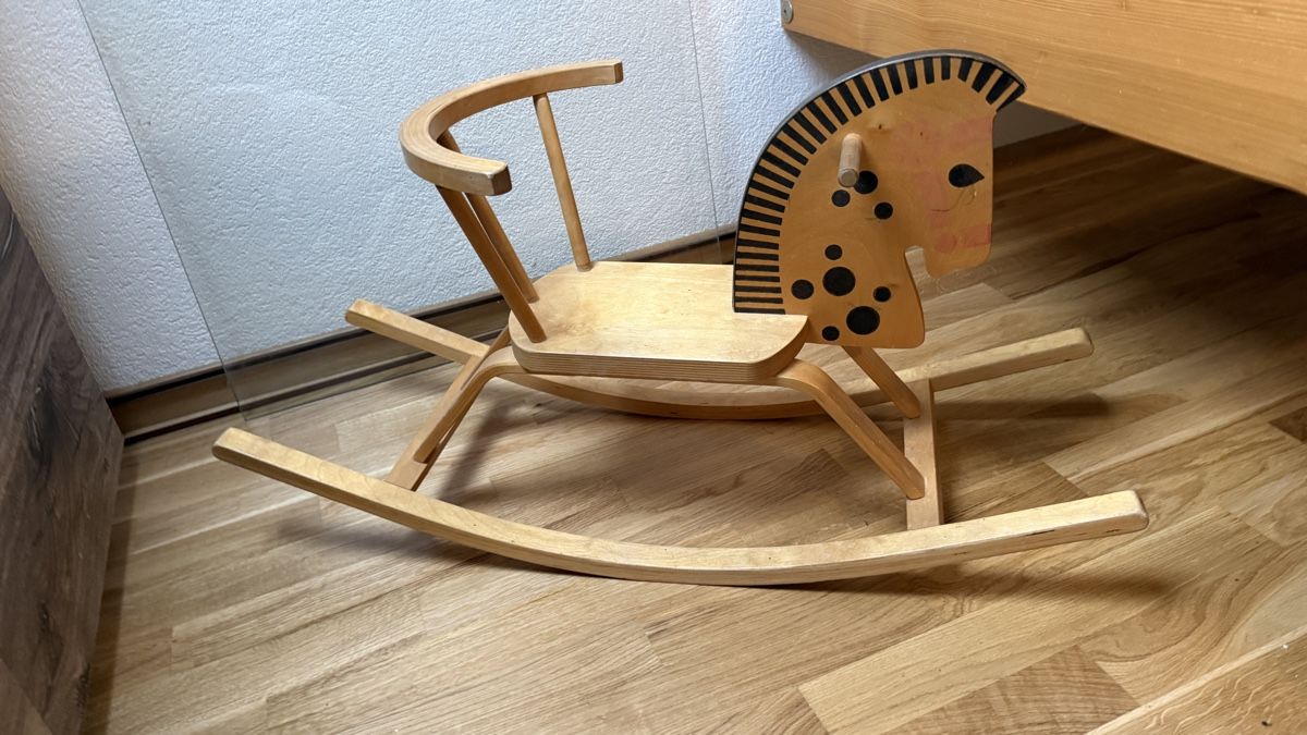 Spielzeuge: Holz Schaukelpferd – Gebraucht aus Regensdorf von DanielaR01 1
