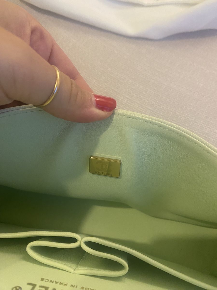 Chanel Sacs femmes: Chanel Classic Small Flap Bag in Mint Green – D'occasion à Mies par nic_yk5d 7