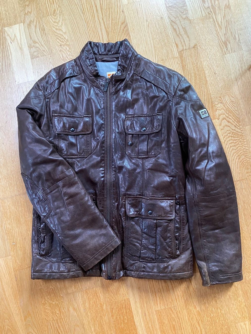 Hugo Boss Giacche: Hugo Boss Lederjacke – Usato da Zürich venduto da Fabienne059
