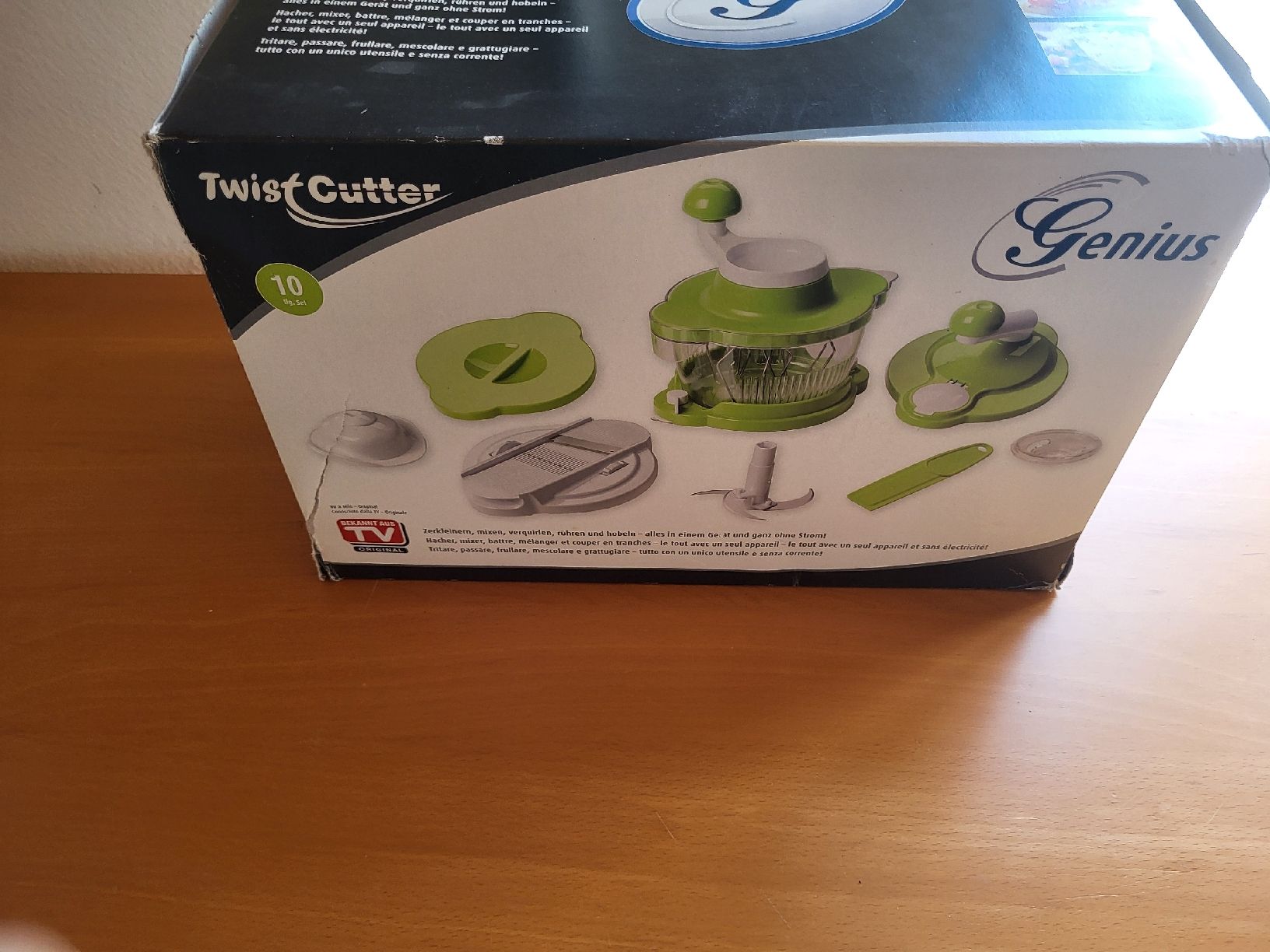 Elettrodomestici da cucina: Genius Twist Cutter Küchenhelfer neuwertig – Nuovo e nell'imballaggio originale da Pratteln venduto da mop_55gf