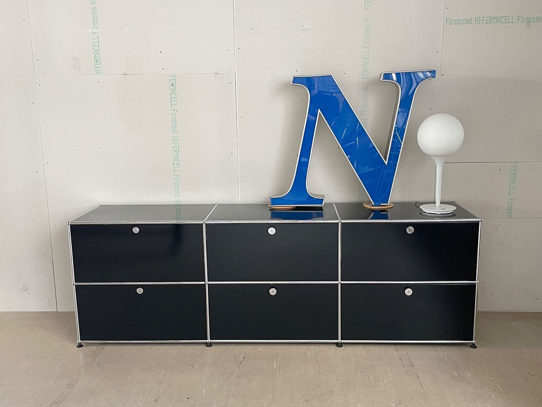 Tutte le decorazioni: Grosse Leuchtreklame Buchstaben "I" & "N" – Usato da Bern venduto da Modern-Era 4