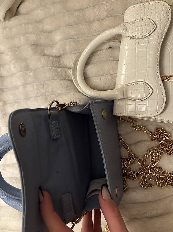 Sacs femmes: Taschen Weiss/Blau – D'occasion à Kehrsatz par ale_zpc6 3