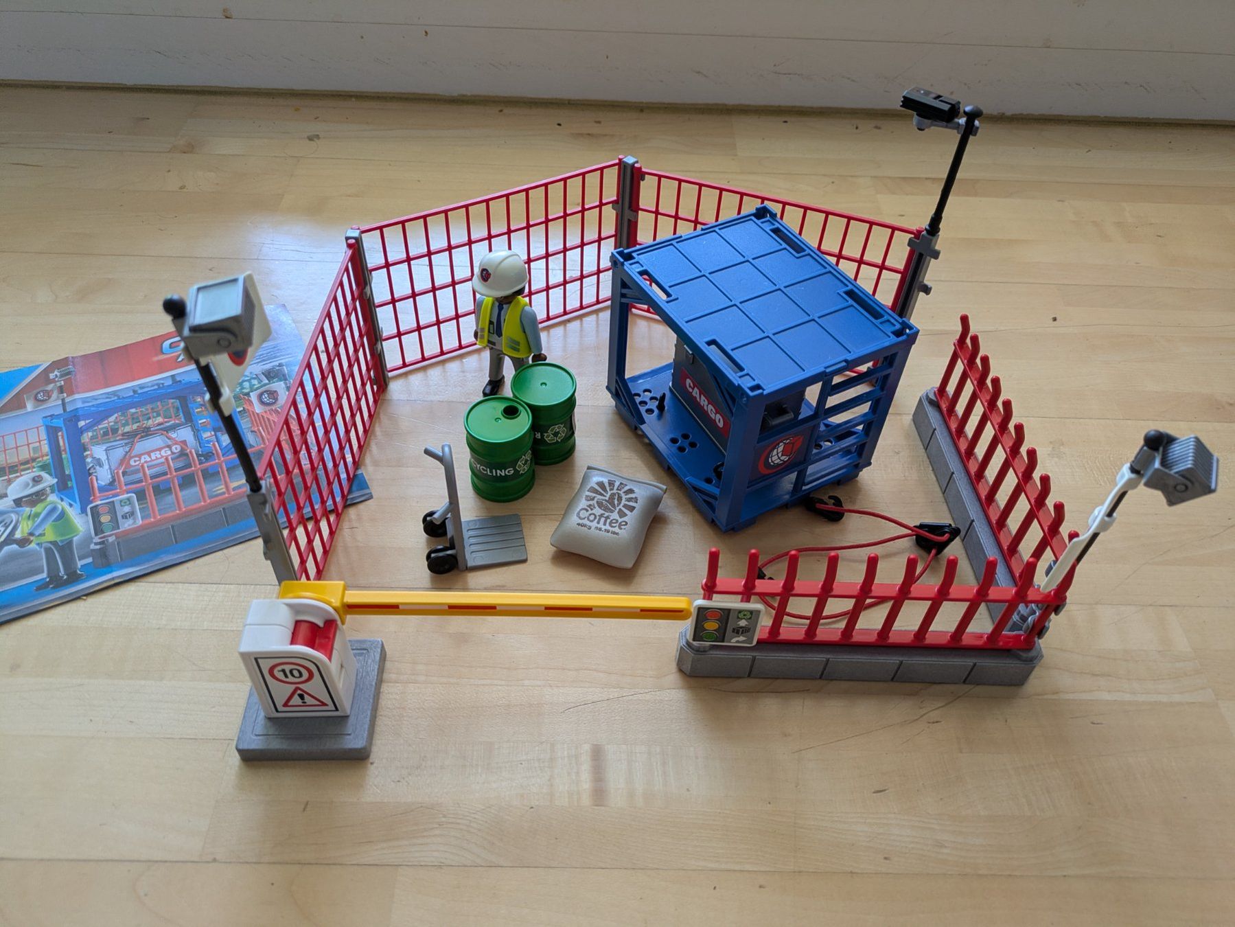 Playmobil Spielzeuge: Playmobilset: Frachtplatz – Gebraucht aus Bern von macsandra 1