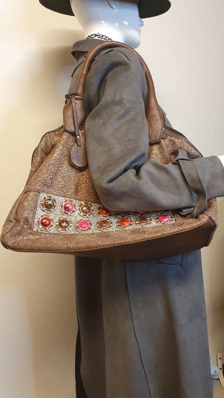 Taschen für Damen: Große Tasche ⭐️ – Gebraucht aus Wald ZH von Martin79 1