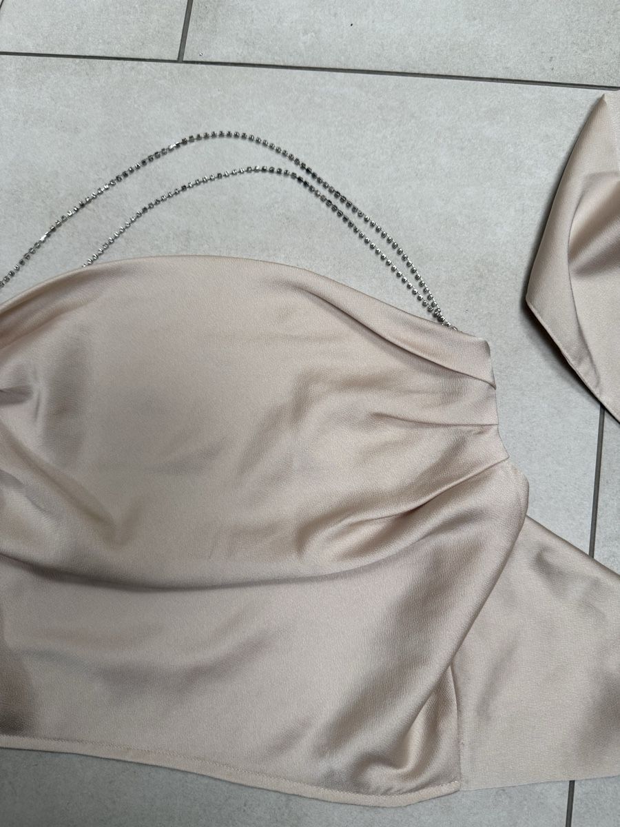 Tops: Gina Tricot Top – Neu (gemäss Beschreibung) aus Vaduz von GiuliaSu 1