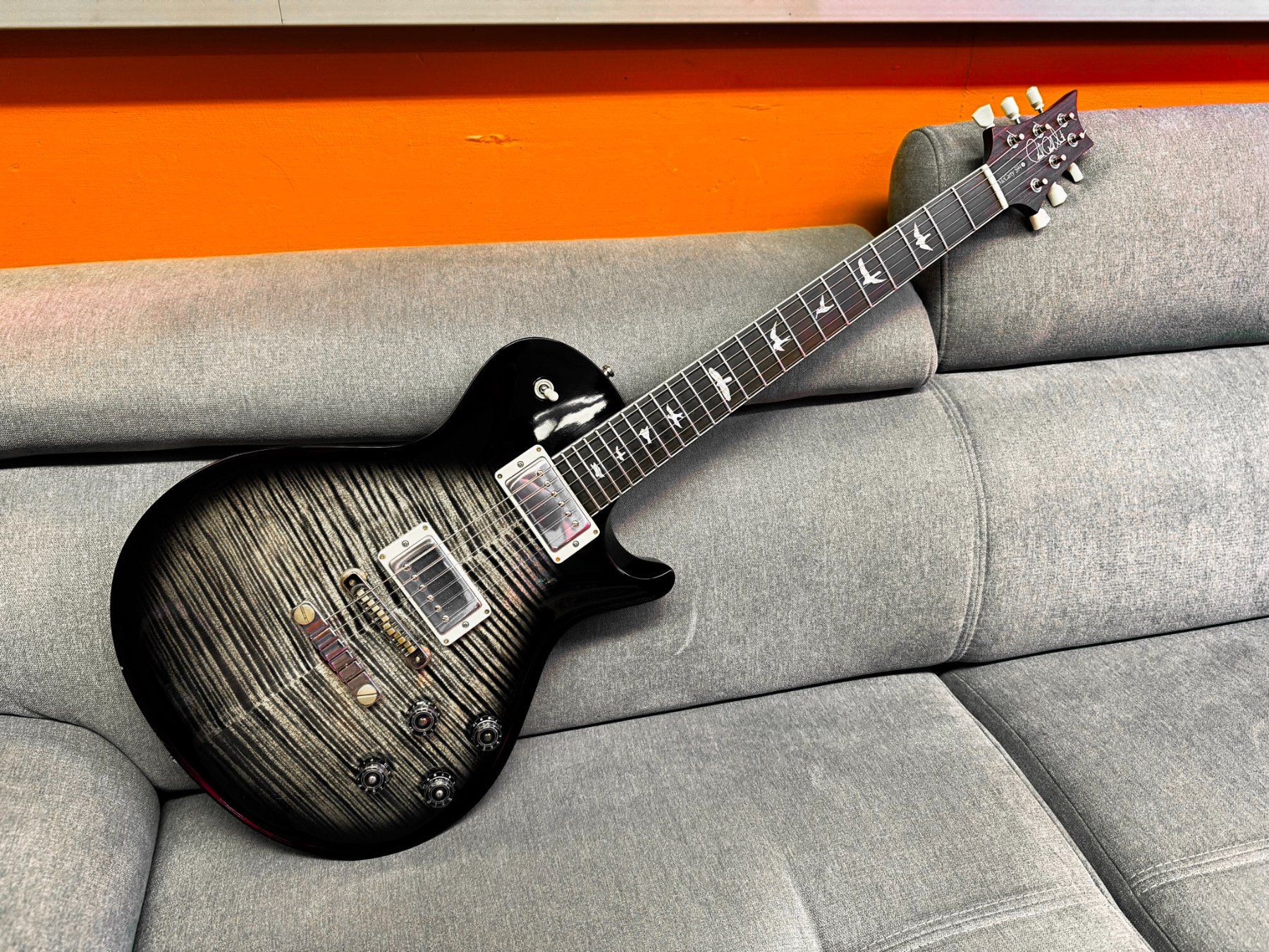PRS Strumenti musicali: PRS McCarty 594 Singlecut - 10 Top - Charcoal Burst – Usato da Malans GR venduto da macsenti 5