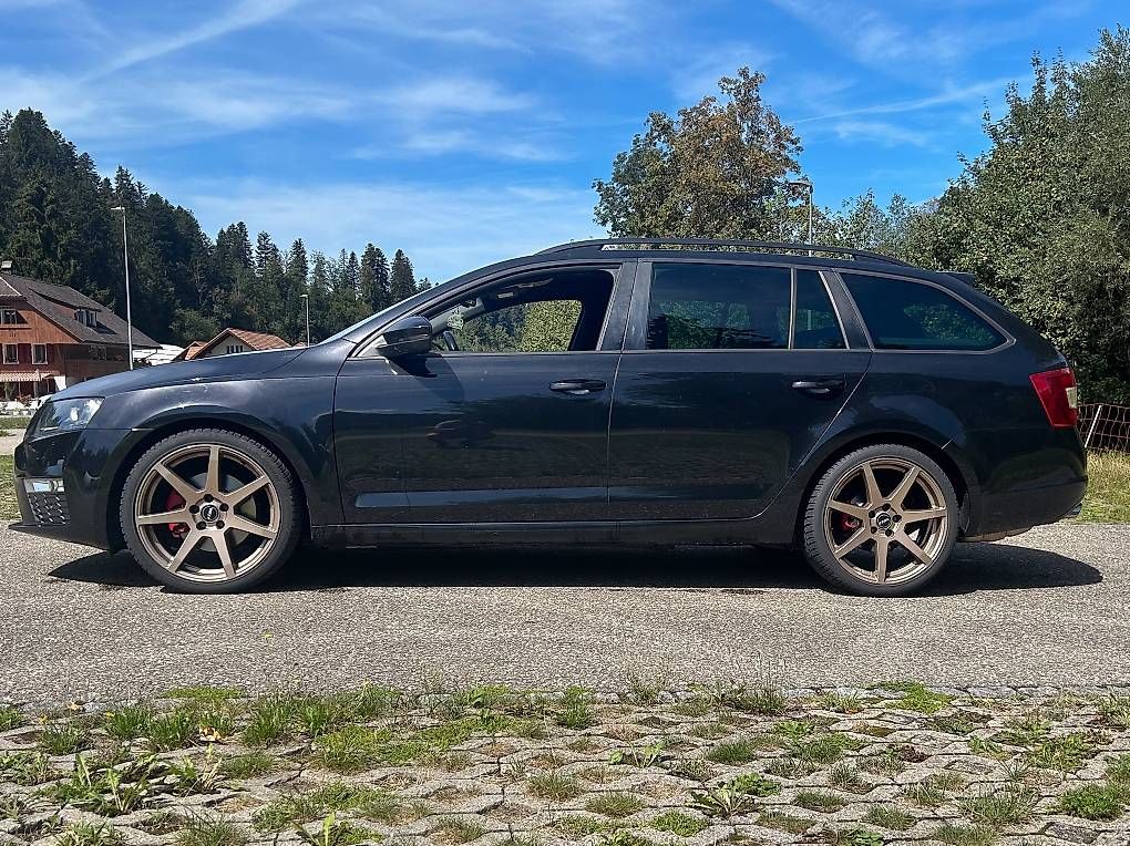 Autos: Skoda Octavia Rs 4x4 – Gebraucht aus Eggiwil von Remueggi 1