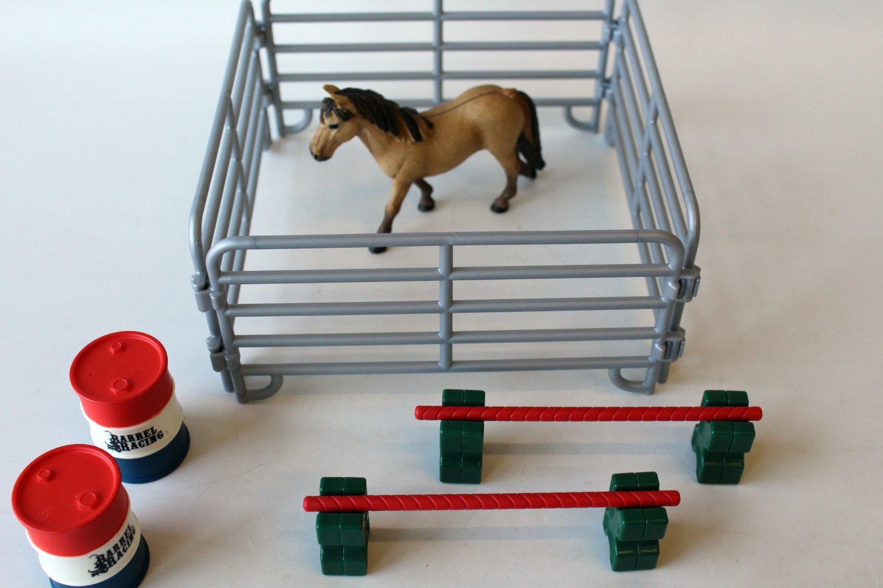 Schleich Giocattoli: SCHLEICH - Pferd mit Zubehör – Usato da Roggwil BE venduto da Hemhem 6