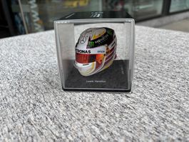 spark 1:5 Hamilton 2015 Championship Mercedes F1 Helmet