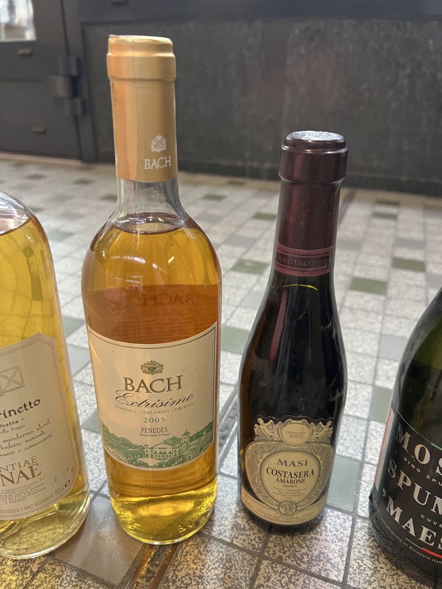 Bevande alcoliche: Lot de 8 alcools et vins italiens – Nuovo (secondo la descrizione) da Genève venduto da Leboucheoreilles 2