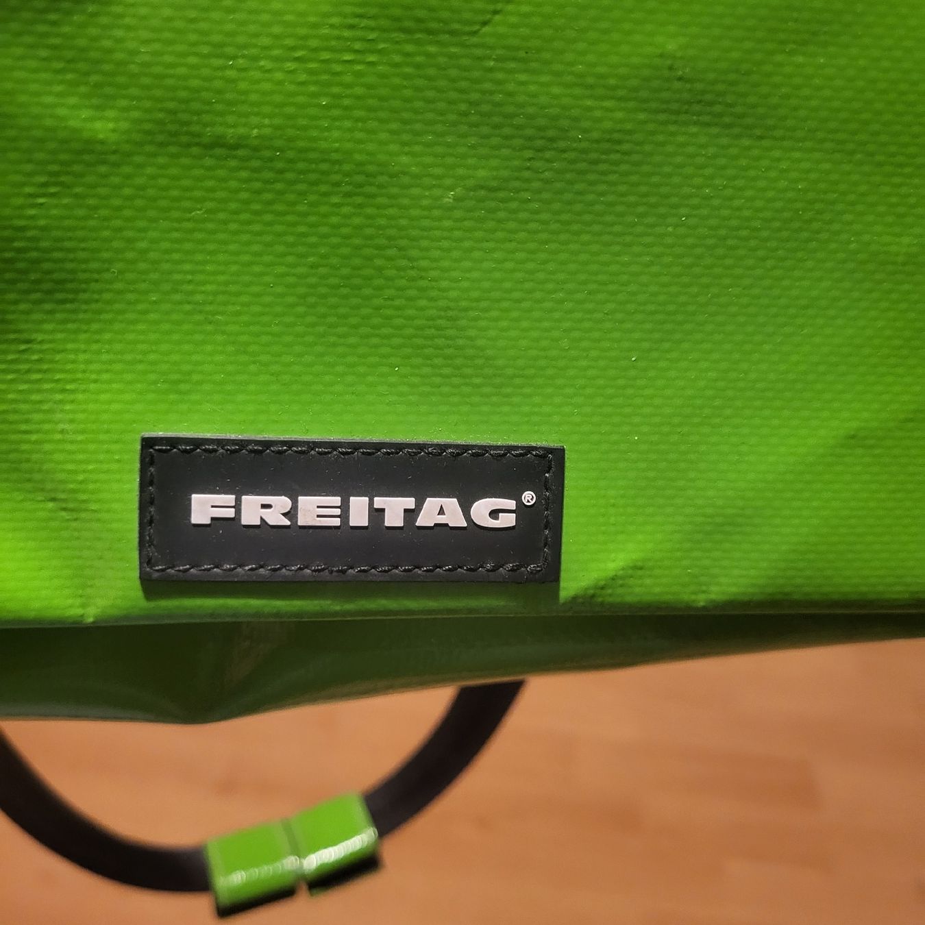 Freitag Sacs femmes: FREITAG-Handtasche + Gratis Navyboot-Handtasche – D'occasion à Malans GR par caroline_F.85 1