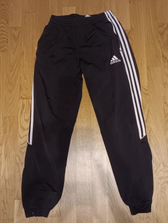 Adidas Trainer Hose Grösse 4 (D)