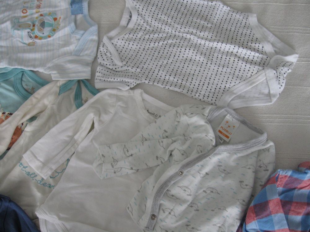 H&M Ensembles coordonnés: LOT aus 14 x Babybekleidung H&M/KUNIBOO Grösse 56 und 50/56 – D'occasion à Romanshorn par samo1974 4