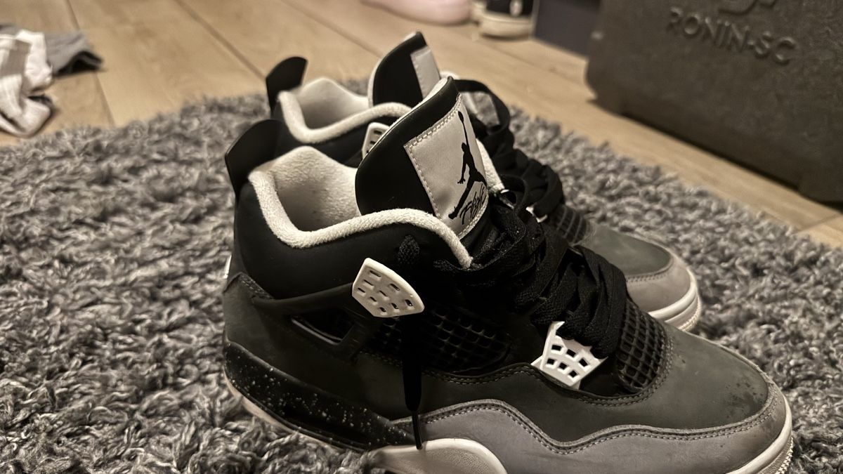 Jordan Scarpe da uomo: Jordan 4 42.5 – Usato da Wengen venduto da Kienzler240509 3