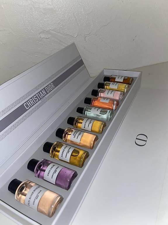 Profumi & Eau de Toilette: Dior Parfüm-Geschenkset – Usato da Basel venduto da dot_wt68