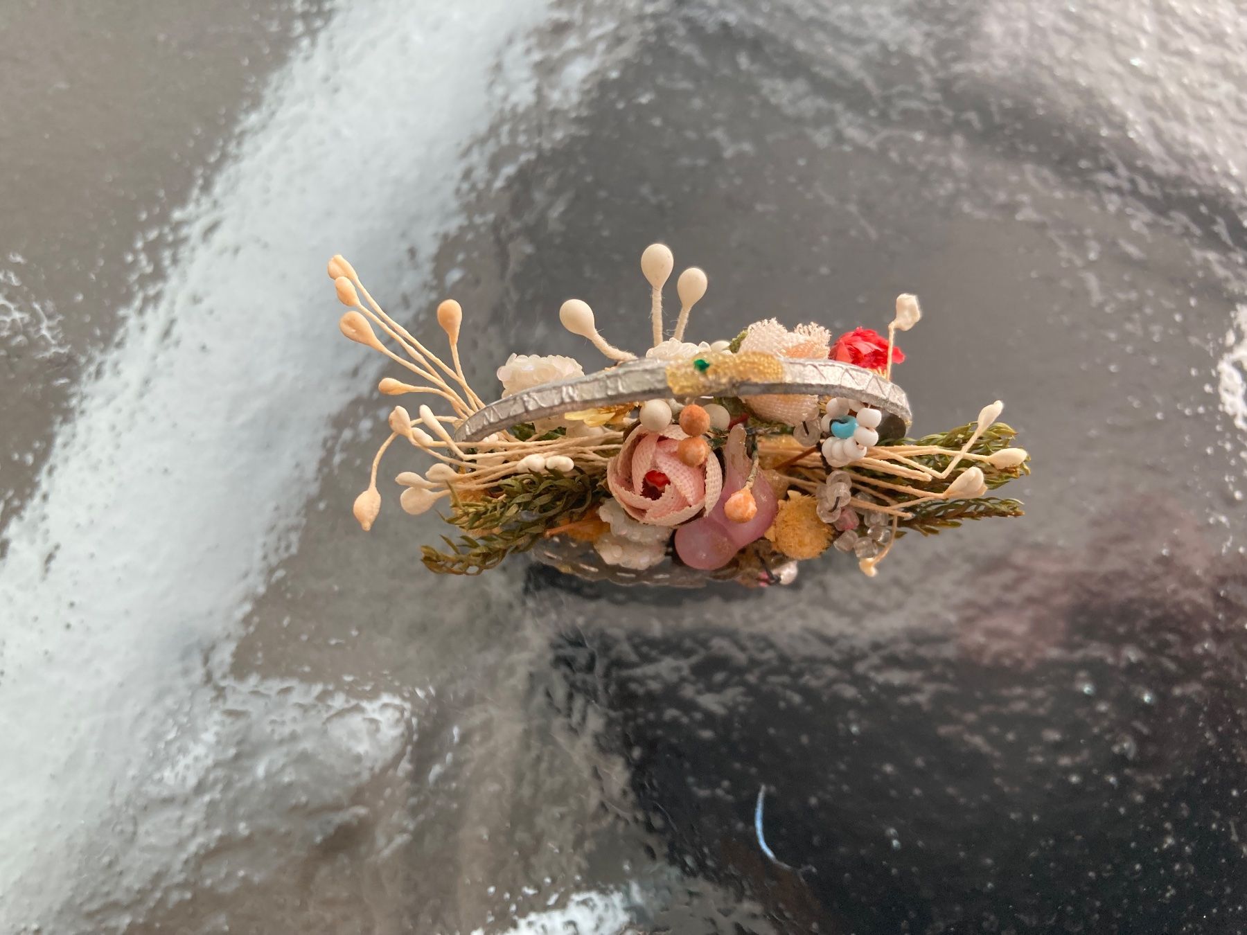Case e mobili per bambole: Miniatur Blumen-Körbchen viktorianisch, mit Murano Vögelchen – Usato da Zürich venduto da kostbares 3
