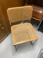 Stuhl im Bauhaus Stil, Freischwinger mit Rattan Geflecht