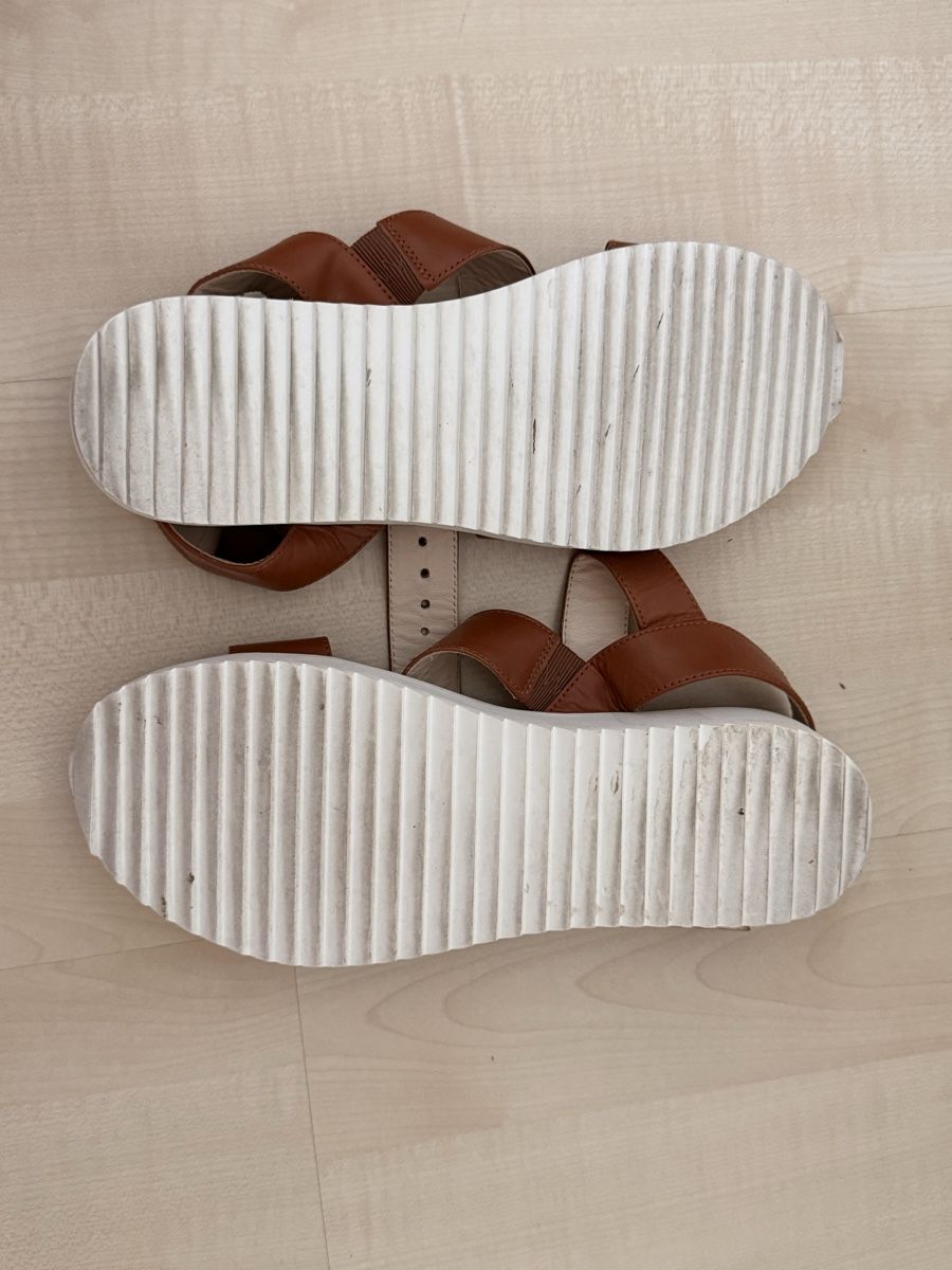 Navyboot Scarpe da donna: Navyboot Plateau-Sandalen Gr. 39 – Usato da Neerach venduto da lar_tkp2 2