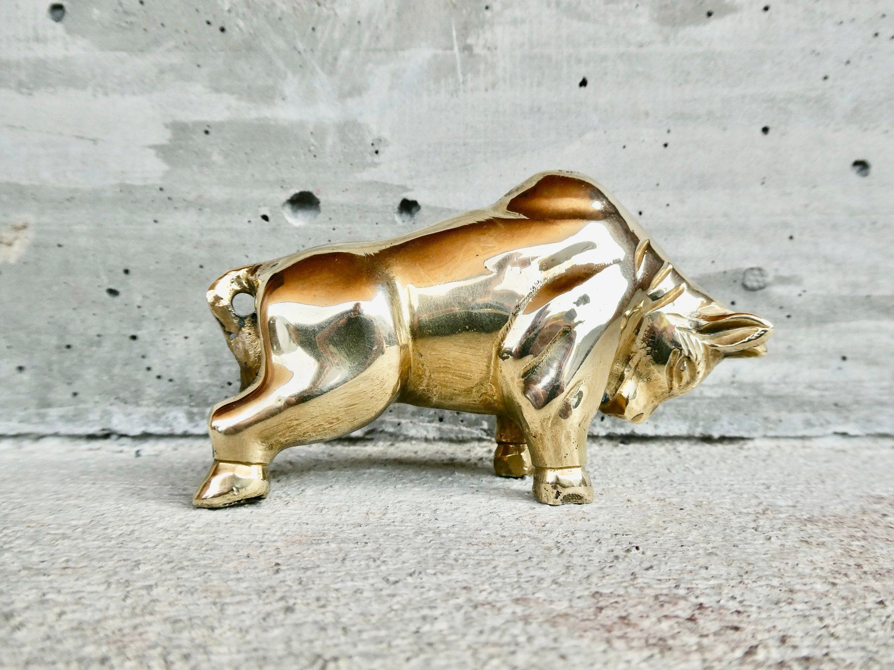Statuette: Stier schwerer Messingguss poliert – Usato da Lüchingen venduto da Eeizo 6
