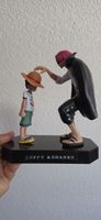 Statuetta One Piece Luffy e Shanks base nera buone