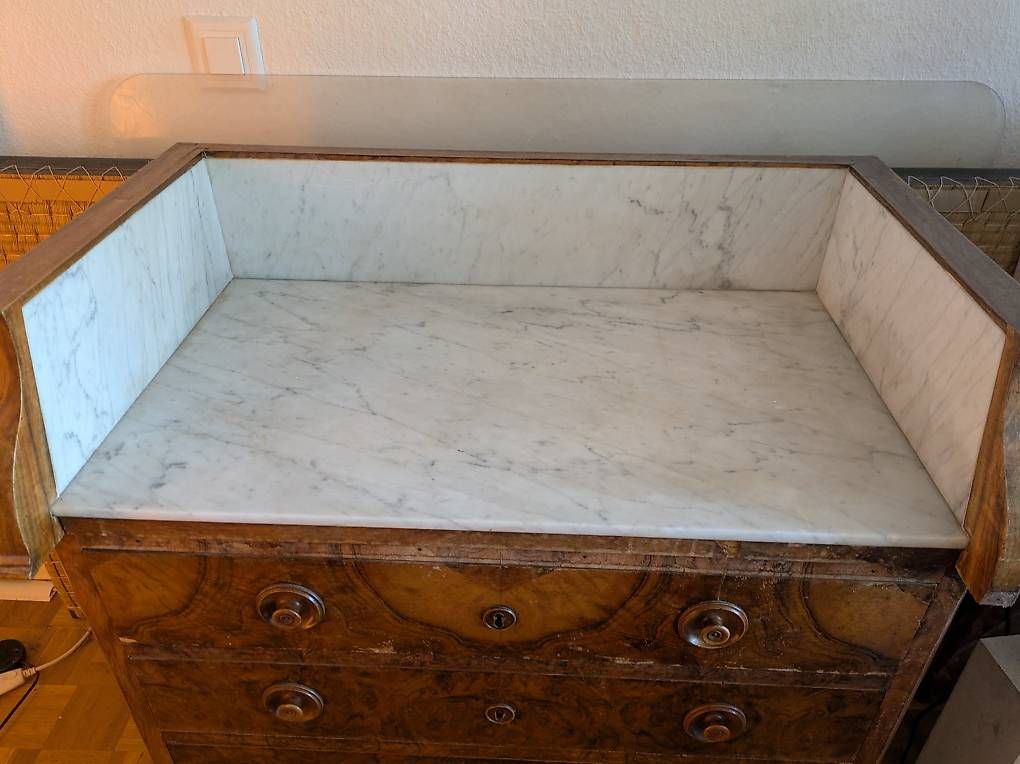 Kommoden: commode bois et marbre – Gebraucht aus morges von flo_x9zt 2