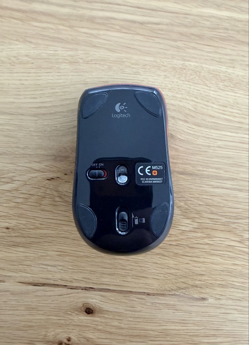 Logitech Mouse: Logitech M525 – Usato da Yverdon-les-Bains venduto da guigui_1976 1