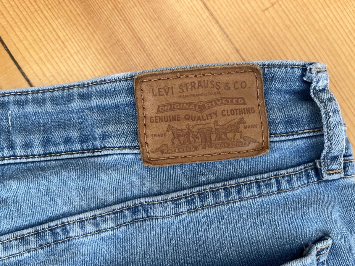Levi's Jeans: Skinny Jeans Levis hellblau Grösse 27 – Usato da Laupen BE venduto da jes_y6q8 4