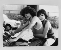 Foto 1980 La ragazza di via Mille Lire