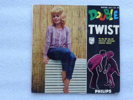 Vinyl Single   EP  EDDY TWISTER and HIS WO-DA-WO
