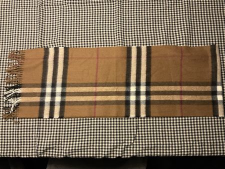 Burberry Schal, Klassisches Muster, Top Zustand!