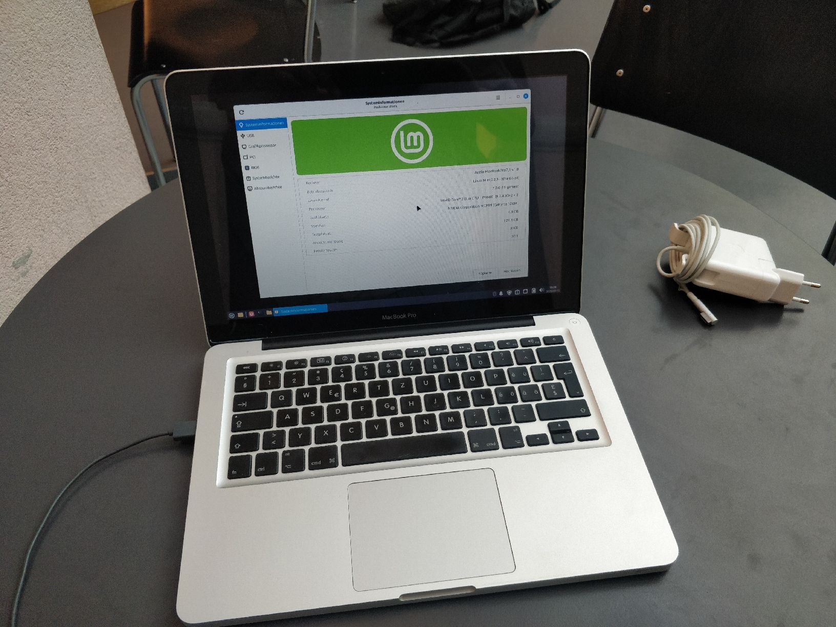 Apple Notebooks: Apple MacBook Pro mit Linux mint – Gebraucht aus Flawil von rcnkr