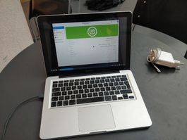 Apple MacBook Pro mit Linux mint