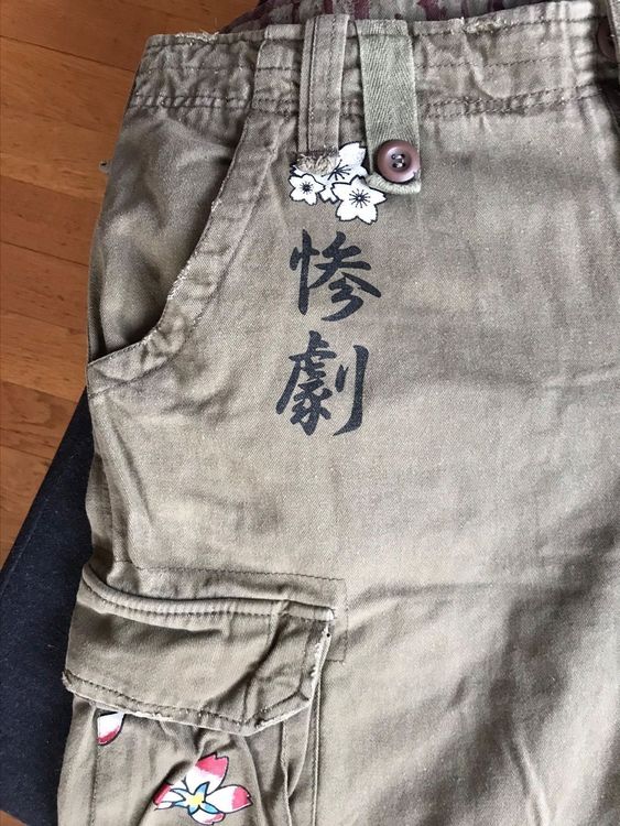 Shiroi neko cargo on sale shorts