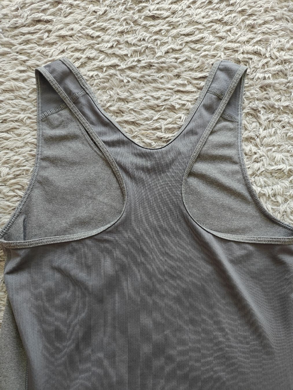 Nike Tops: Nike Pro Tank Top – D'occasion à Pieterlen par Saemelili 4
