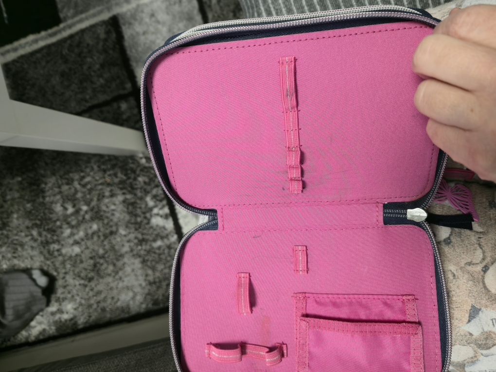 Astucci : Mäppchen Pink Stifteetui Federmappe mit Reissverschluss – Usato da Ehrendingen venduto da Ince2016