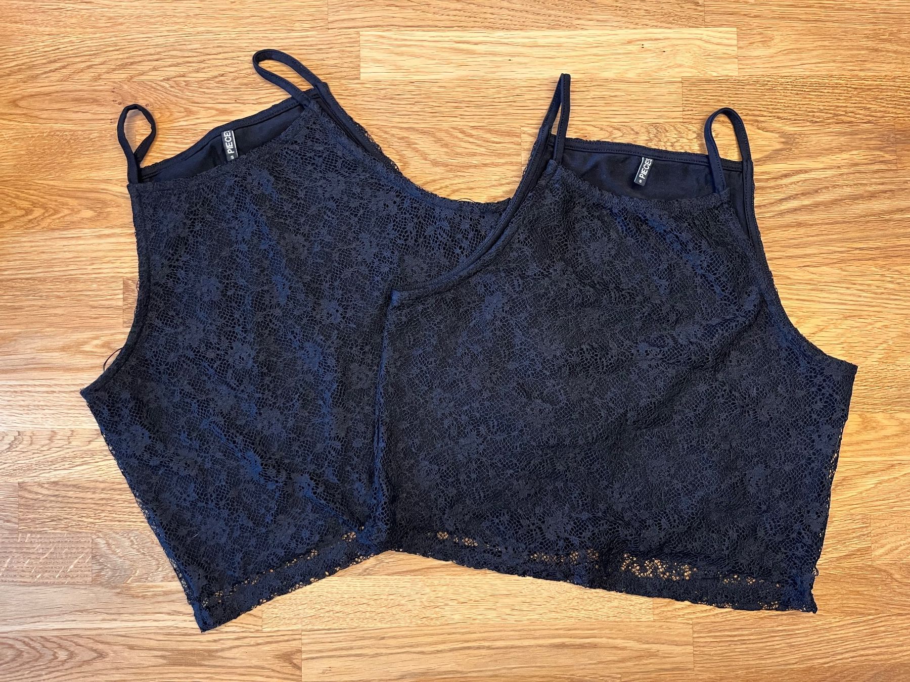 Lotti & Set di vestiti: Sommerliche Oberteile S – Usato da Biel/Bienne venduto da Lalala333 5